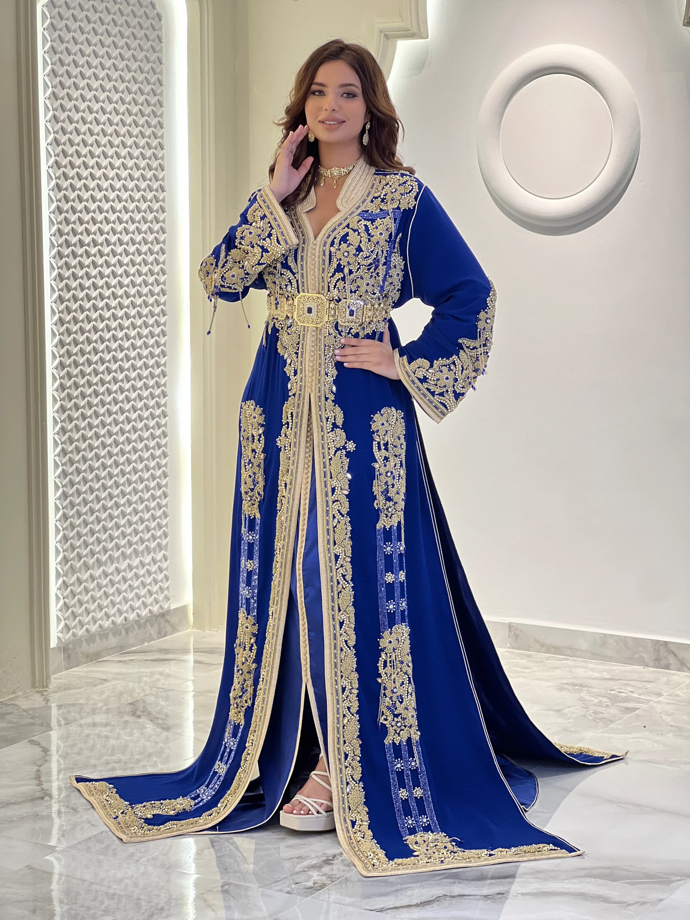 Yasmine, Bleu royal